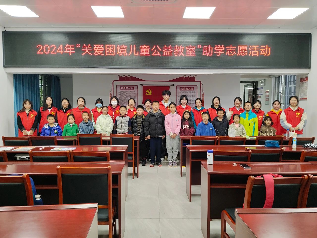 f9244e23bbb5af3e0a704adc2600e10a.jpg